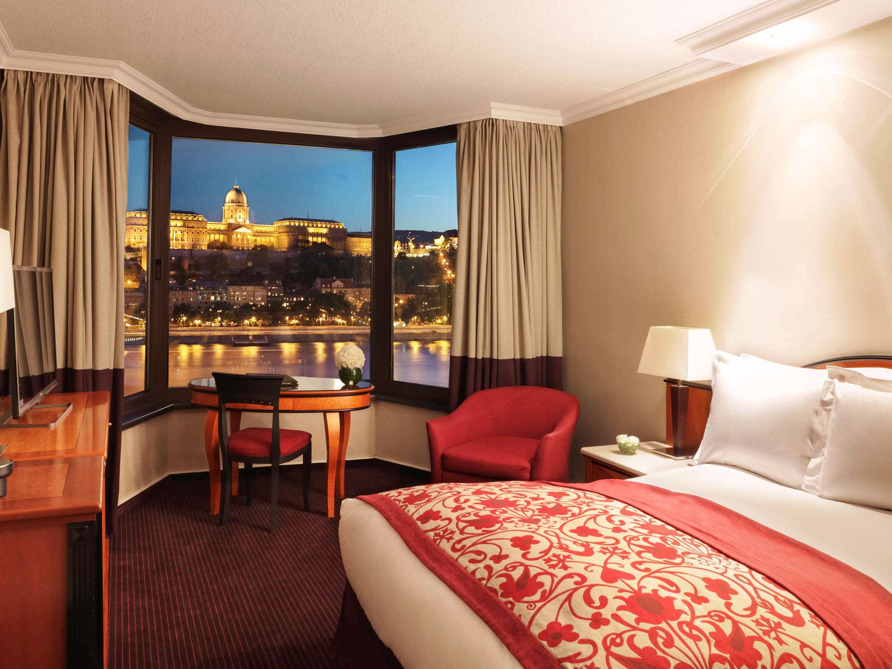 Hotel Sofitel Chain Bridge 5*